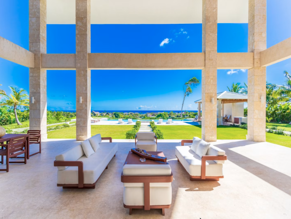 Luxurious Punta Cana Villa with Private Pool & Beach Access